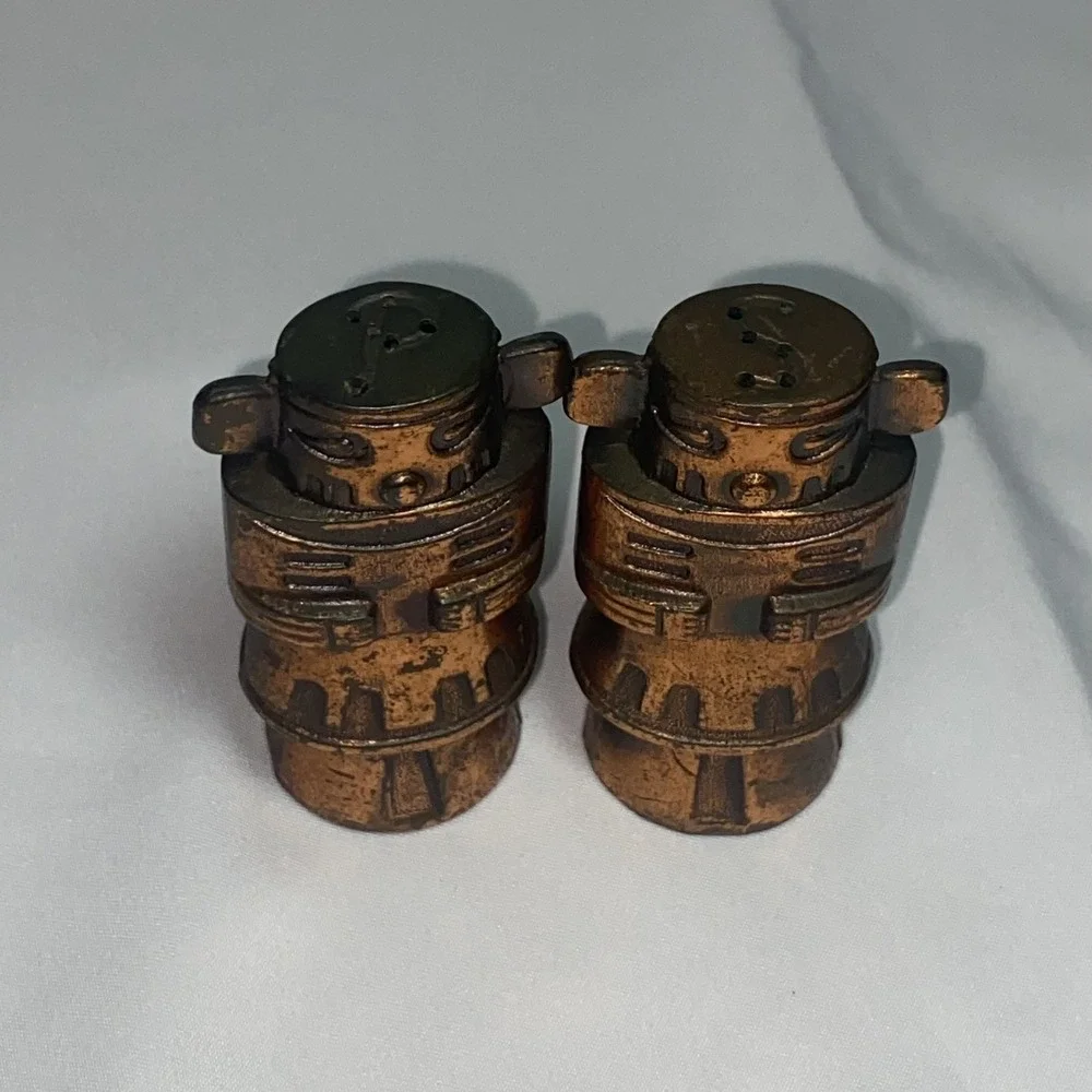 Vintage Bell Trading Post solid copper Kachina doll salt and pepper‎ shakers